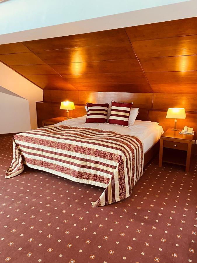 Casa Jasmine Otel Braşov Dış mekan fotoğraf